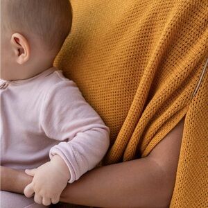 We Are Amma Breastfeeding cover! Beautiful, and lightweight!